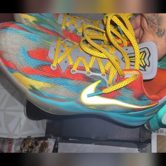 Nike Kobe 8 "Venice Beach" - Picture 2 of 3